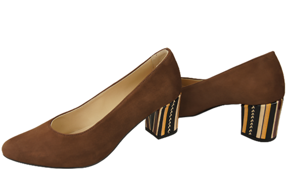 Damenschuhe Pumps Braunes natürliches Wildleder mit dekorativem Absatz 158 von ElitaBut