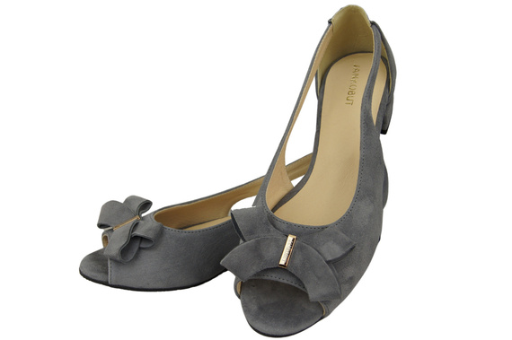 Schuhe Damensandalen Graues natürliches Wildleder 994 Kombination aus Stil und Komfort ElitaBut