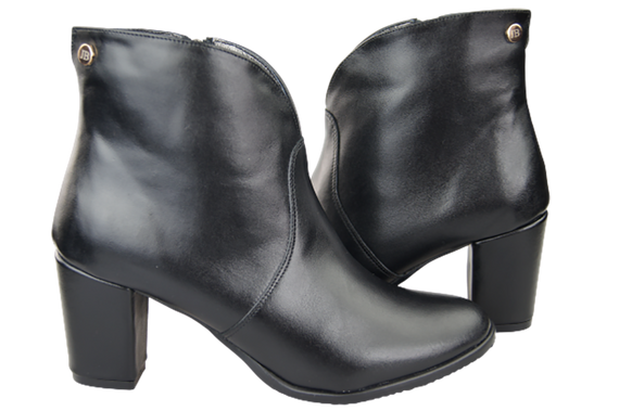 Winterstiefel für Damen, Naturleder, Schwarz 152 von ElitaBut