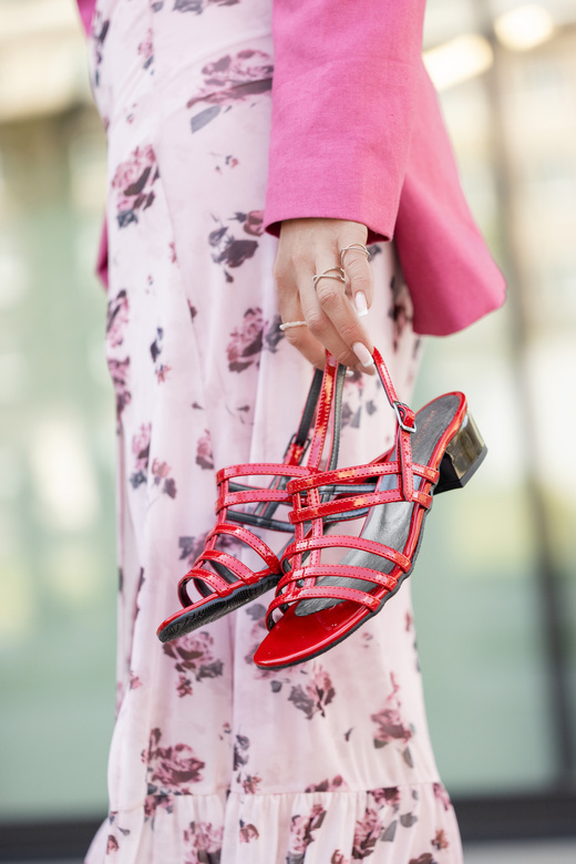 Damenschuhe Sandalen mit flachem Absatz Rot 622 ElitaBut