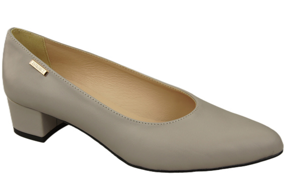 Damen Pumps Helle Esche mit niedrigem Absatz zeitlose Eleganz und Komfort 220 ElitaBut