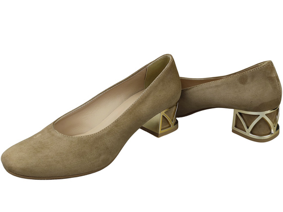 Bequeme Damenschuhe Olive Pumps mit dekorativem Absatz Natürliches Wildleder 219 von ElitaBut