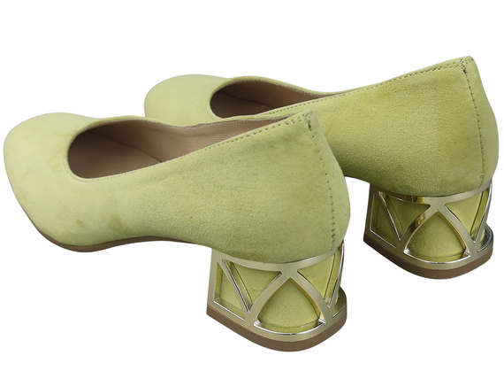 Bequeme Damenschuhe Banane Pumps mit dekorativem Absatz Natürliches Wildleder 219 von ElitaBut