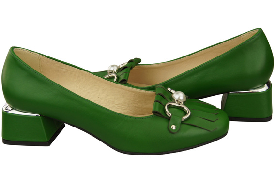 Damenschuhe Pumps mit Fransen verziert Grünes Naturleder 195 ElitaBut