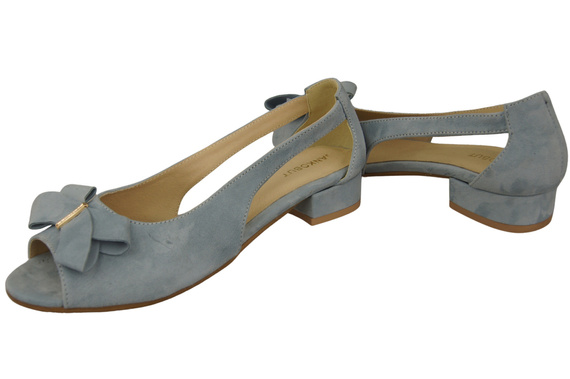 Schuhe Damensandalen Hellblaues natürliches Wildleder 994 Kombination aus Stil und Komfort ElitaBut