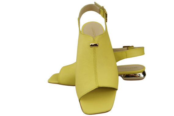 Bequeme Frauenschuhe Sandalen Zitrone Flacher Goldabsatz Naturleder 207 ElitaBut