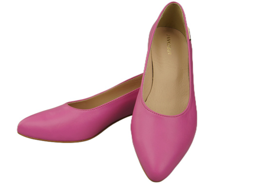 Damen Pumps Fuchsie mit niedrigem Absatz zeitlose Eleganz und Komfort 220 ElitaBut