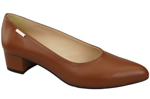 Damen Pumps Braun mit niedrigem Absatz zeitlose Eleganz und Komfort 220 ElitaBut