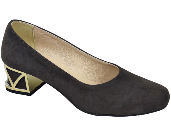 Bequeme Damenschuhe Schokolade Pumps mit dekorativem Absatz Natürliches Wildleder 219 von ElitaBut
