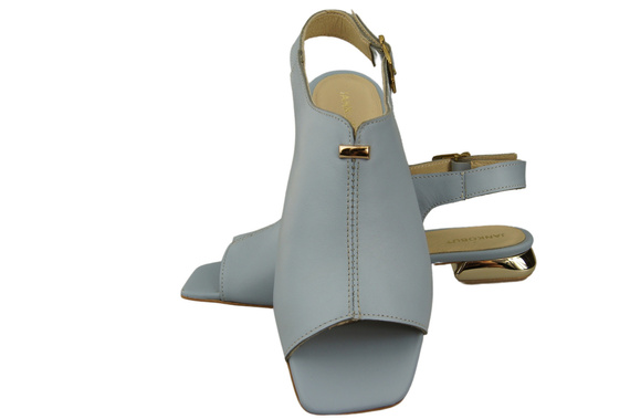 Bequeme Frauenschuhe Sandalen Hellblau Flacher Goldabsatz Naturleder 207 ElitaBut