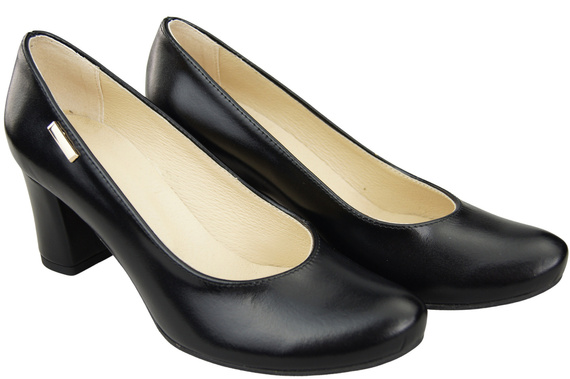 Klassische Damen Schwarz glänzend Leder Mandel Nase Pumps 201 ElitaBut