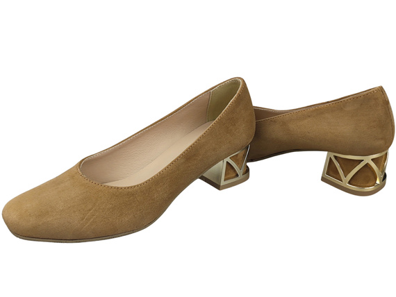 Bequeme Damenschuhe Rotes Pumps mit dekorativem Absatz Natürliches Wildleder 219 von ElitaBut