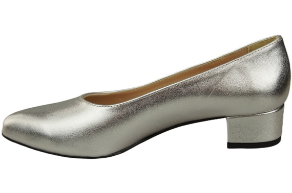 Damen Pumps Silber mit niedrigem Absatz zeitlose Eleganz und Komfort 220 ElitaBut
