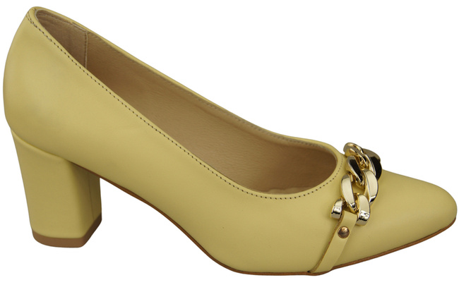Klassische Frauen Banana Naturleder Schuhe mit Gold Ornament Kette 200 ElitaBut