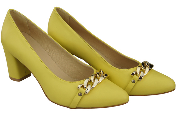 Klassische Frauen Lemon Naturleder Schuhe mit Gold Ornament Kette 200 ElitaBut
