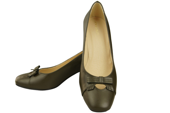 Damen Pumps mit Schleife Olive Naturleder und niedrigem Absatz 203 ElitaBut