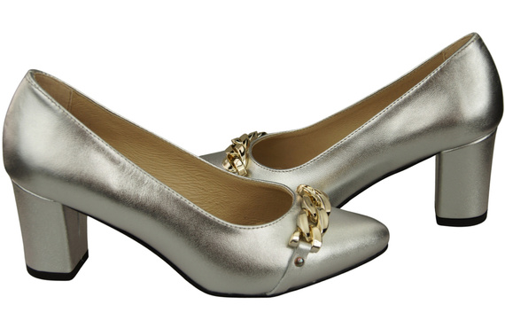 Klassische Frauen Silber Naturleder Schuhe mit Gold Ornament Kette 200 ElitaBut