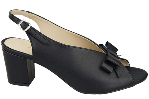 Damenschuhe Sandalen Schwarz, natürlich genarbtes Leder, 148 L ElitaBut