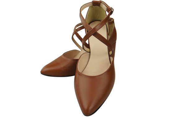 Elegante Braun Ledersandalen mit offener Seite und stabilem Absatz 218 ElitaBut