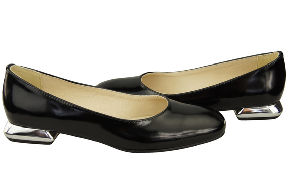 Flache Frauen Schuhe Schwarz glänzend Dekorative Ferse Naturleder 209 ElitaBut