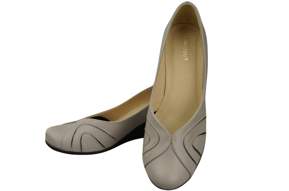 Damen Schwarz Naturleder Gestiefelte Helle Esche 828 ElitaBut