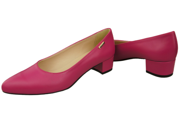 Damen Pumps Purpurfarbig mit niedrigem Absatz zeitlose Eleganz und Komfort 220 ElitaBut