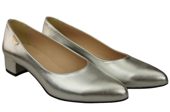 Damen Pumps Silber mit niedrigem Absatz zeitlose Eleganz und Komfort 220 ElitaBut