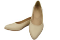 Damen Pumps Beige mit niedrigem Absatz zeitlose Eleganz und Komfort 220 ElitaBut