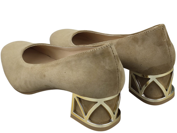 Bequeme Damenschuhe Olive Pumps mit dekorativem Absatz Natürliches Wildleder 219 von ElitaBut