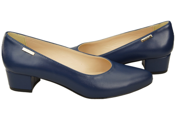 Damen Pumps Marineblau mit niedrigem Absatz zeitlose Eleganz und Komfort 220 ElitaBut