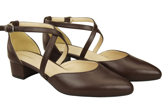 Damen Sandalen Echtleder Schokolade mit Riemen Niedriger Absatz 223 ElitaBut