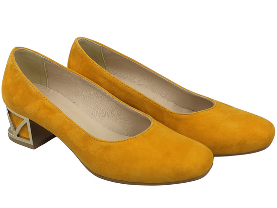 Bequeme Damenschuhe Mango Pumps mit dekorativem Absatz Natürliches Wildleder 219 von ElitaBut