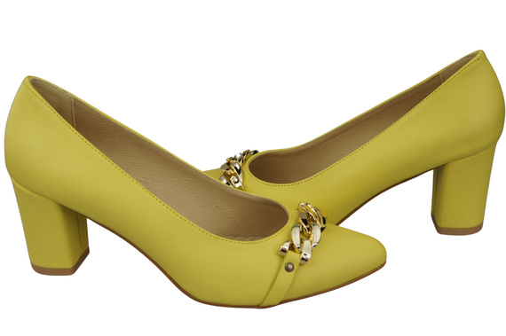 Klassische Frauen Lemon Naturleder Schuhe mit Gold Ornament Kette 200 ElitaBut