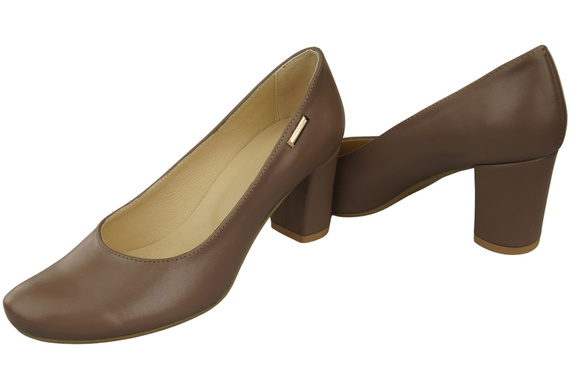 Klassische Damen Cappuccino Dunkel Leder Mandel Nase Pumps 201 ElitaBut