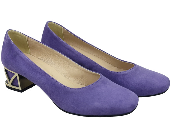 Bequeme Damenschuhe Violett Pumps mit dekorativem Absatz Natürliches Wildleder 219 von ElitaBut