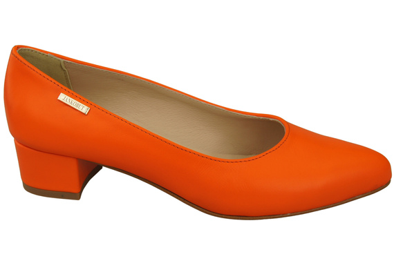 Damen Pumps Orange mit niedrigem Absatz zeitlose Eleganz und Komfort 220 ElitaBut