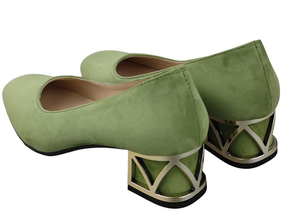 Bequeme Damenschuhe Pistazien Pumps mit dekorativem Absatz Natürliches Wildleder 219 von ElitaBut