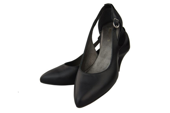 Damenschuhe Sandalen Niedriger Absatz Naturleder Schwarz 973 ElitaBut