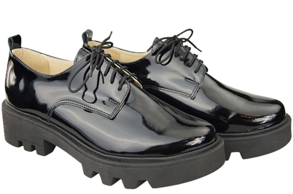 Schuhe Damen Schnürschuhe Schwarz Glänzendes Naturlackleder 180 ElitaBut