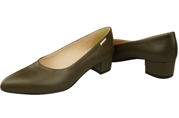 Damen Pumps Olive mit niedrigem Absatz zeitlose Eleganz und Komfort 220 ElitaBut