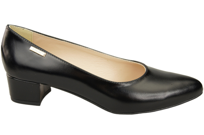 Damen Pumps Schwarz glänzend mit niedrigem Absatz zeitlose Eleganz und Komfort 220 ElitaBut